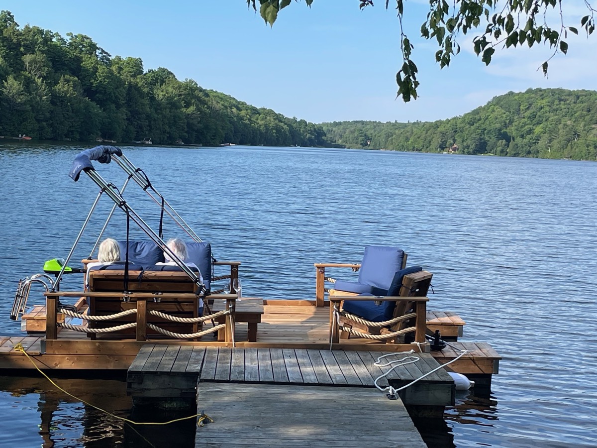 The Captain Supreme Pontoon Dock Boat - Image 2